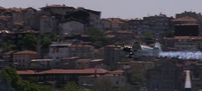 redbull2_687_2007061193159_926.jpg