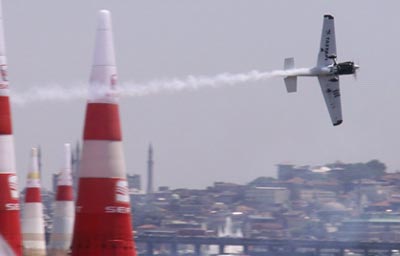 redbull7_876_2007061193159_730.jpg
