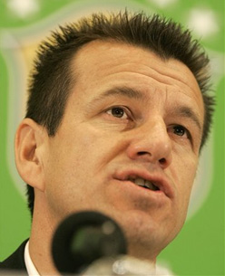Dunga a 94-es vb brazíl csapatkapitánya a Los Angeles-i olimpián is a brazil gárdát erősítette dunga_brazil_578_20080313130010_390.jpg