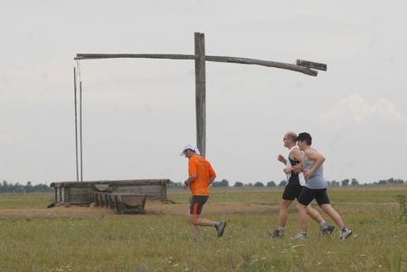 Futott már félmaratont pusztában úgy, hogy közben egy szürke-marha gulya nézett Önre? Hát persze, hogy nem, hiszen idén először az 5. E.ON Délibáb Futás keretében rendez a BSI félmaratoni megmérettetést a Hortobágyi Nemzeti Park területén. Az esemény a BSI Félmaraton Mánia Sorozatának nyári versenye Futott már félmaratont pusztában úgy, hogy közben egy szürke-marha gulya nézett Önre? Hát persze, hogy nem, hiszen idén először az 5. E.ON Délibáb Futás keretében rendez a BSI félmaratoni megmérettetést a Hortobágyi Nemzeti Park területén. Az esemény a BSI Félmaraton Mánia Sorozatának nyári versenye