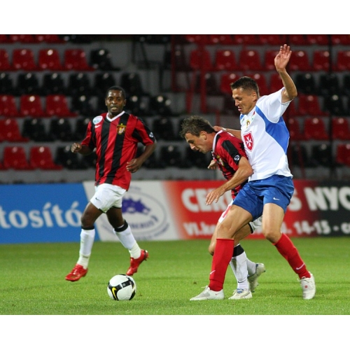 Simek: Simán eljátszanék a Championshipben