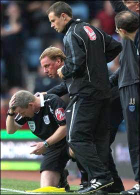 aston_villa_fejbedobas_99_2008102081431_793.jpg aston_villa_fejbedobas_99_2008102081431_793.jpg