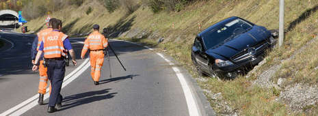 sepp_blatter_accident_376_20081024150338_450.jpg sepp_blatter_accident_376_20081024150338_450.jpg