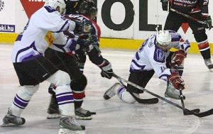 ute_hockey_185_20081031124001_991.JPG ute_hockey_185_20081031124001_991.JPG