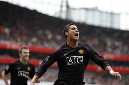 cristiano_ronaldo_467_20081118180403_189.JPG cristiano_ronaldo_467_20081118180403_189.JPG