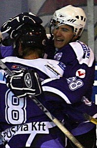 ute_huffner_adrian_628_2008110574856_862.jpg ute_huffner_adrian_628_2008110574856_862.jpg