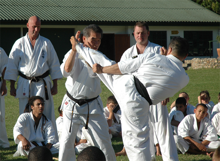 Edzés közben... - Budapest - ALL KYOKUSHIN KARATE WORLD TOURNAMENT - Össz Kyokushin Karate Világbajnokság - Budapest karate - Budapest világbajnokság - Budapest verseny - Budapest sport - Kalmár Árpád - Magyarországi Harci Művészetek Szövetségének elnöke - Magyarországi Harci Művészetek Szövetsége - Média szakértő - Budapest média - Budapest Sportaréna - Budapest Papp László Sportcsarnok - Karate Szövetség Edzés közben... - Budapest - ALL KYOKUSHIN KARATE WORLD TOURNAMENT - Össz Kyokushin Karate Világbajnokság - Budapest karate - Budapest világbajnokság - Budapest verseny - Budapest sport - Kalmár Árpád - Magyarországi Harci Művészetek Szövetségének elnöke - Magyarországi Harci Művészetek Szövetsége - Média szakértő - Budapest média - Budapest Sportaréna - Budapest Papp László Sportcsarnok - Karate Szövetség