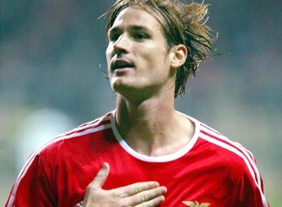 feher_miklos_616_20090118143837_683.JPG feher_miklos_616_20090118143837_683.JPG