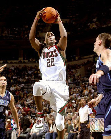 michael_redd_297_2009012790229_168.jpg michael_redd_297_2009012790229_168.jpg