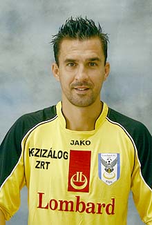 Farkas ismét a kezdőben