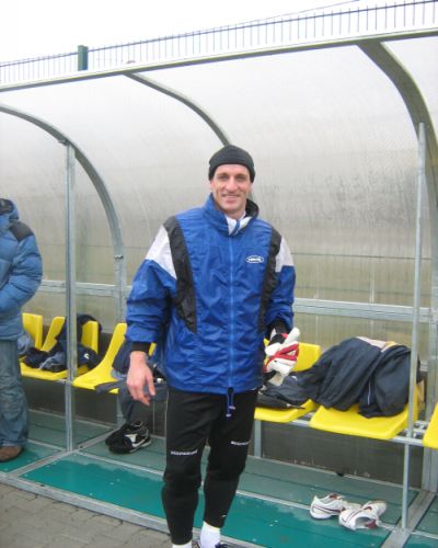 Gyomorrontás miatt a padon