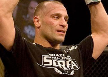 Matt Sera: '',,Matt Hughes egy idióta''
