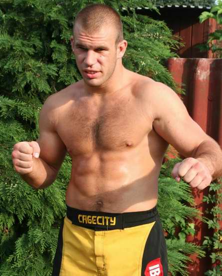 zathureczky_zsolt_31720090811143550526_302_2009081292441_324.jpg