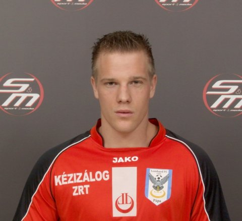 Venczel Balázs, a Pápa védője