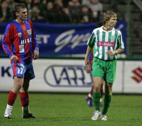 Fülöp főiskolára jár