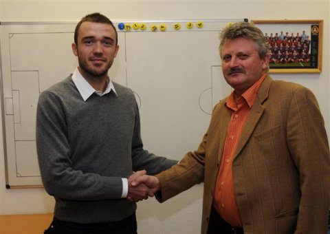 A városba költözött a középpályás