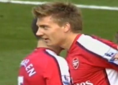 Nicklas Bendtner, az Arsenal dán támadója
