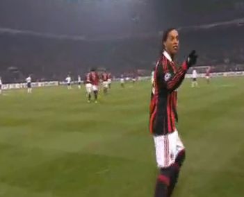 Ronaldinho szerezte a vezető találatot