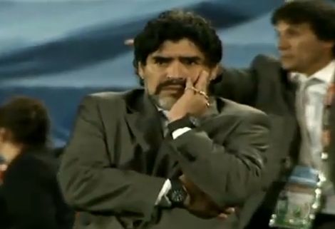 Maradona bocsánatkérést vár el