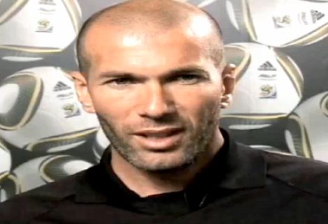 Zidane Domenech-et okolja a rossz eredményekért
