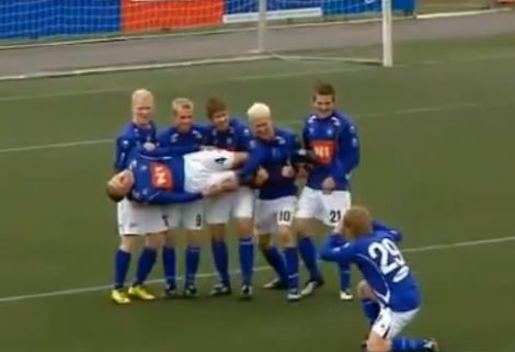 Izlandon gól után pecáznak!