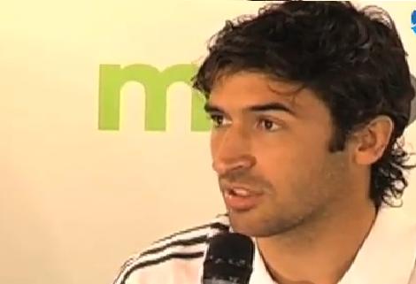 Raul nem megy a Schalke-ba