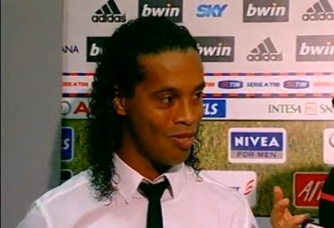 Ronaldinho elhagyja az AC Milant?