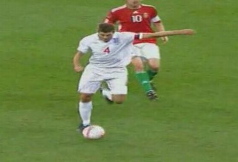 Gerrard duplájával Anglia fordított Magyarország ellen