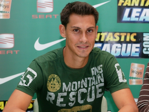 Adriano kezdő akar lenni