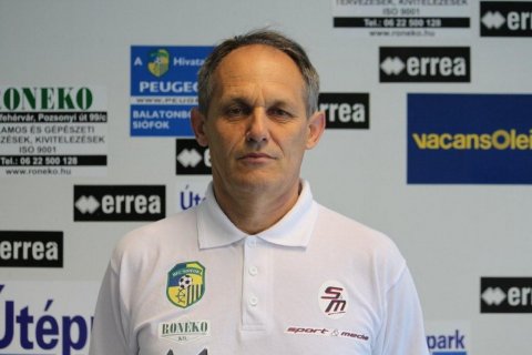 Nem iszik a medve bőrére