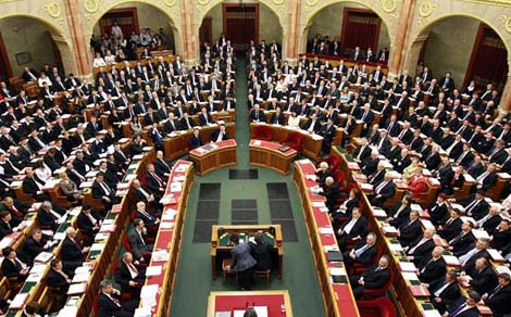Parlamenti döntés született a sportlétesítményekről parlament