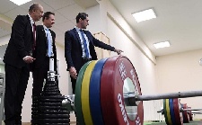 Súlyemelő edzőközpontot avattak Rákospalotán